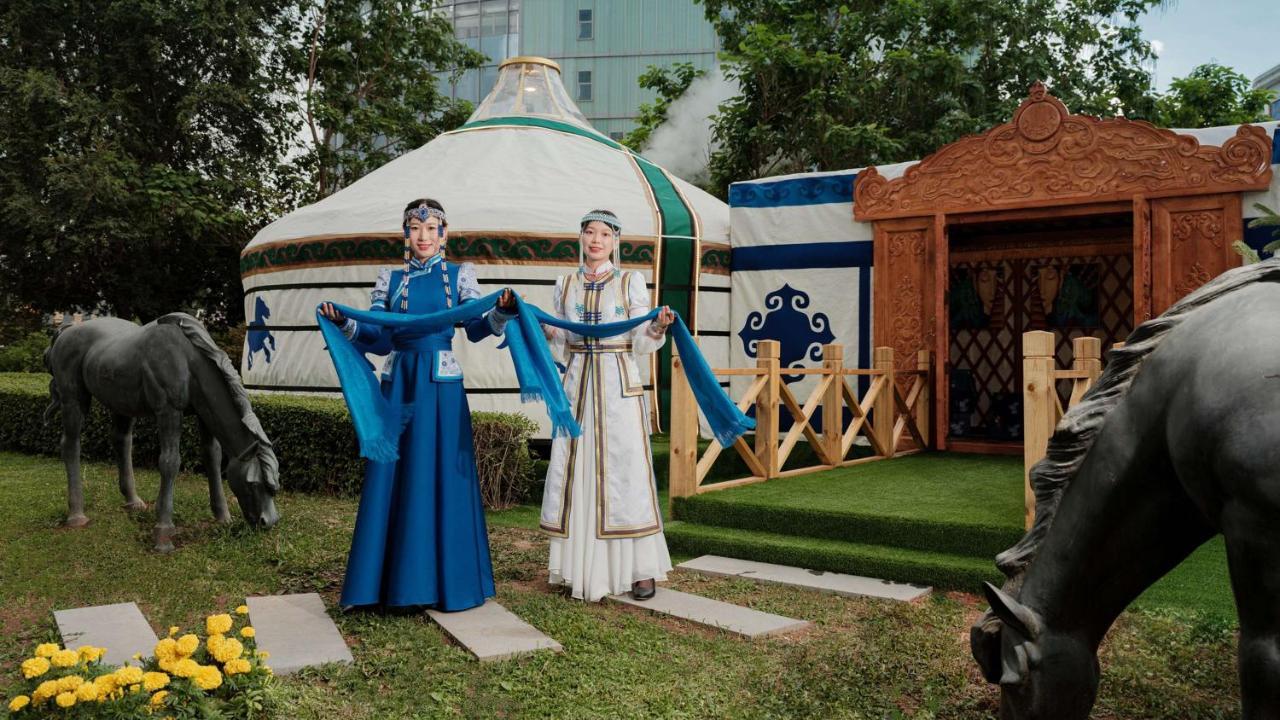 Shangri-La Huhhot Екстериор снимка