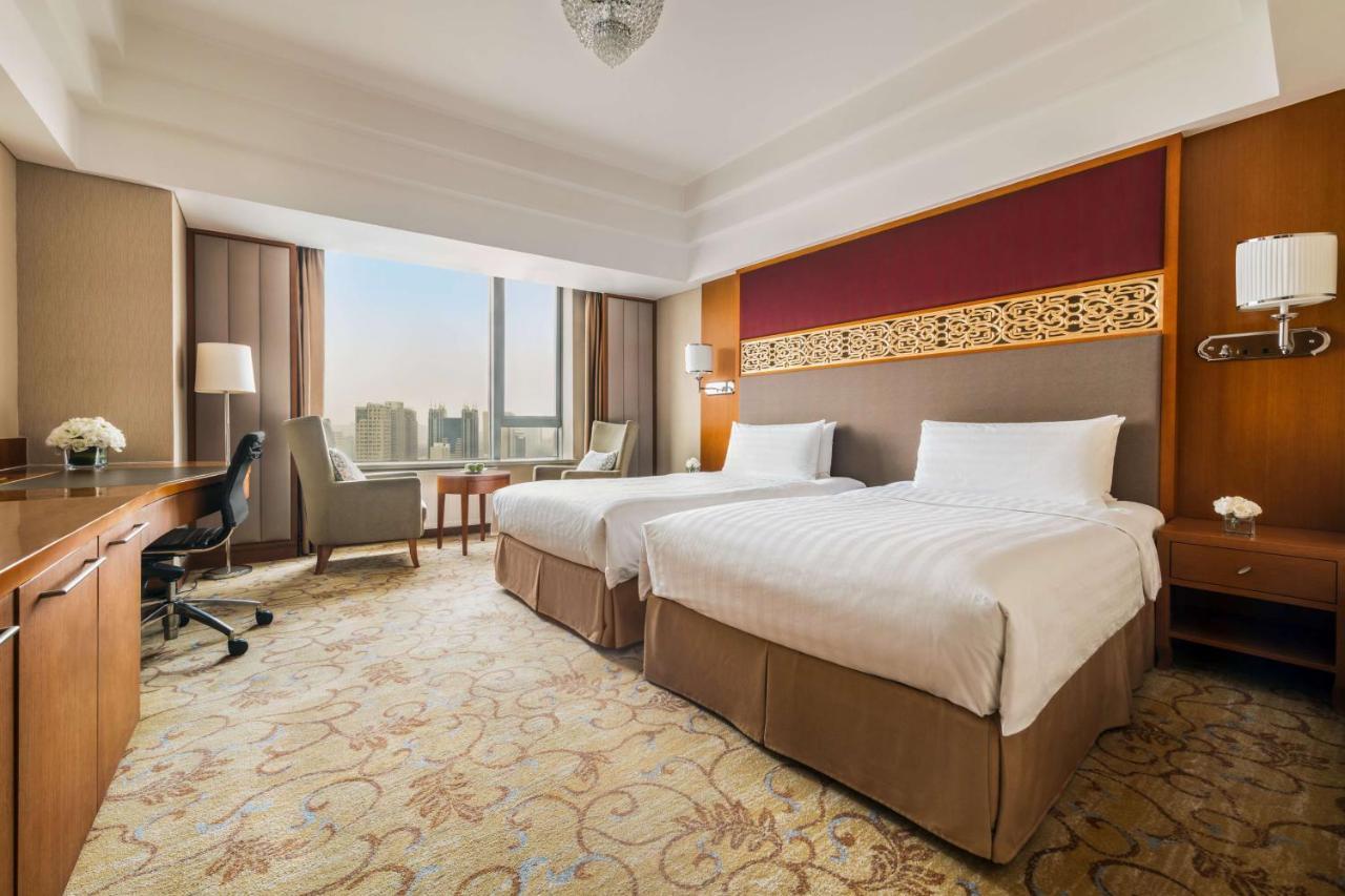 Shangri-La Huhhot Екстериор снимка