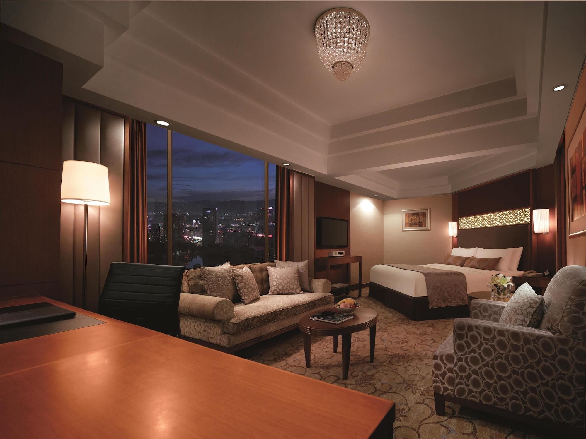 Shangri-La Huhhot Екстериор снимка