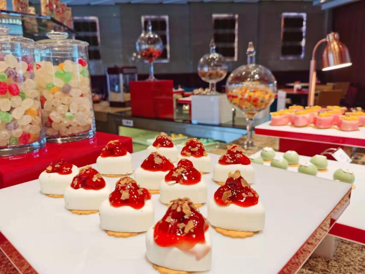 Shangri-La Huhhot Екстериор снимка